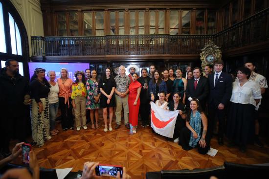 Autoridades y representantes del pueblo Rapa Nui participaron en la ceremonia